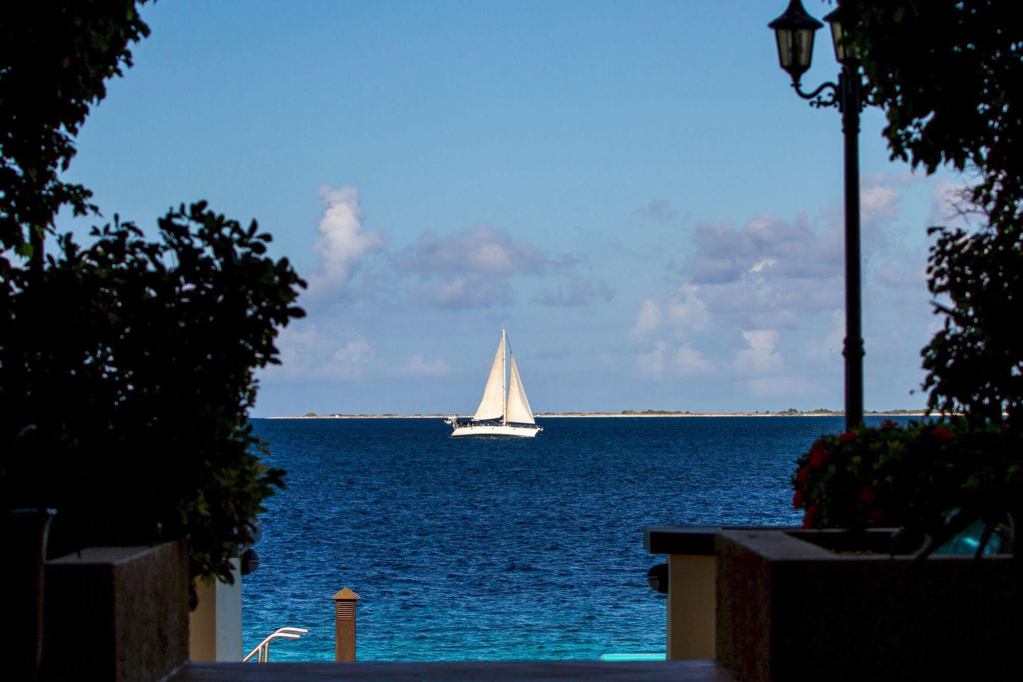 The Bellafonte - Luxury Oceanfront Hotel Playa Exterior foto